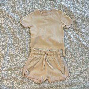 Fin & Vince buttercream matching set